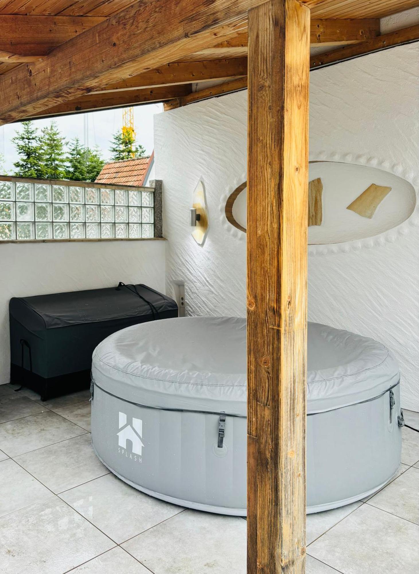 Apartamento Jacuzzi Terrasse 55' Tv Kueche Regendusche Bad Bellingen Exterior foto