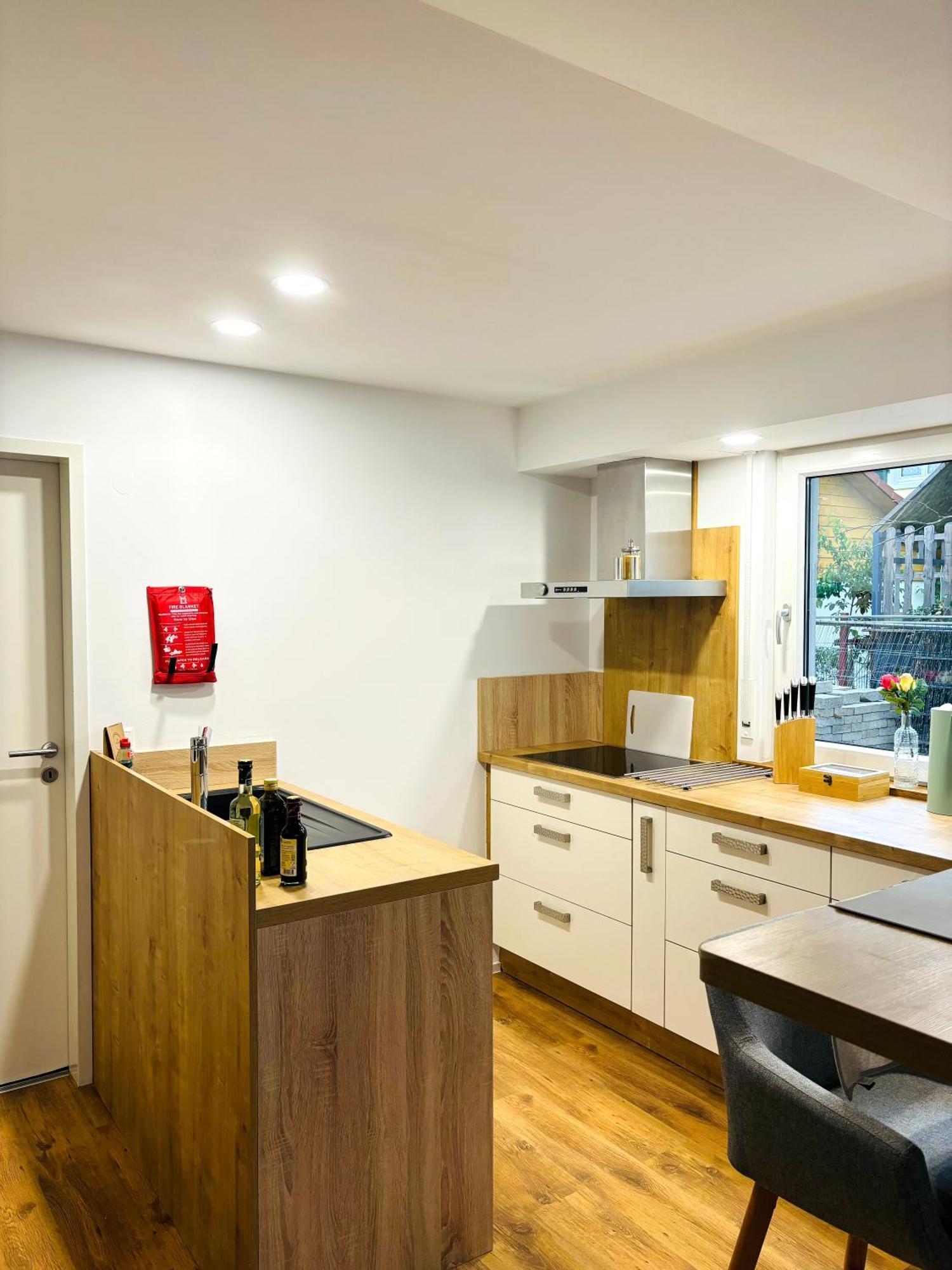Apartamento Jacuzzi Terrasse 55' Tv Kueche Regendusche Bad Bellingen Exterior foto